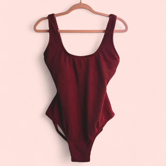Kona Sol Crinkle Ribbed Scoop Tie Back Swimsuit in Burgundy Red Size Medium NWT - Picture 1 of 12